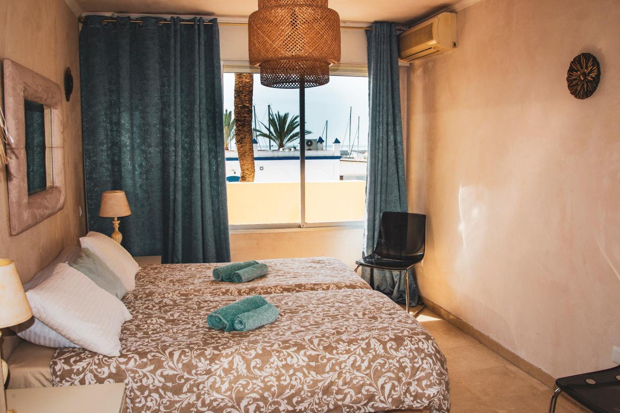 Appartement Palmeras Puerto Paraiso Estepona Kültér fotó